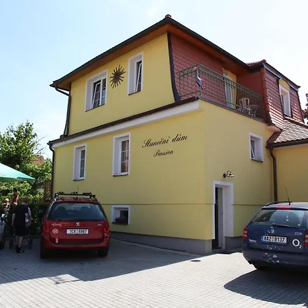 Guest house Slunecni Dum 3*